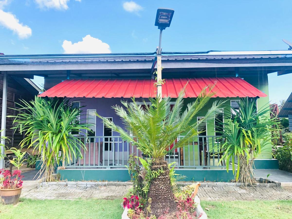 Wan'S Roomstay Langkawi Pantai Cenang  Dış mekan fotoğraf