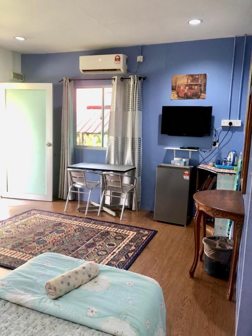 Wan'S Roomstay Langkawi Pantai Cenang  Dış mekan fotoğraf